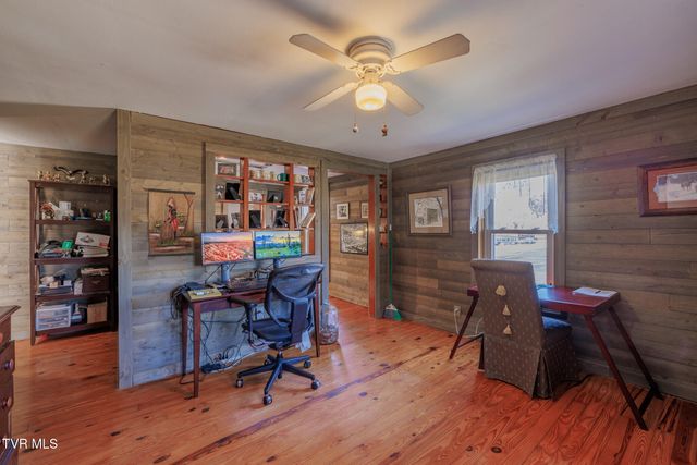 108 Rainbolt Lane, Elizabethton, TN 37643