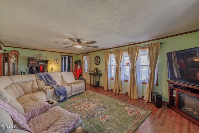 108 Rainbolt Lane, Elizabethton, TN 37643