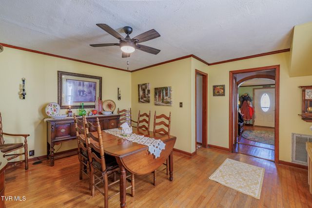 108 Rainbolt Lane, Elizabethton, TN 37643