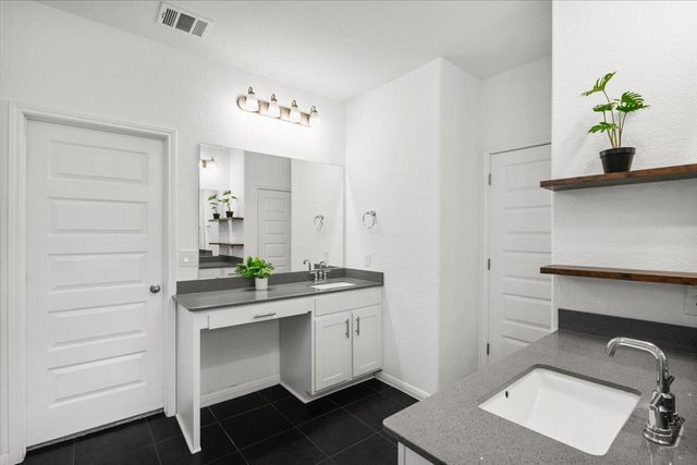 405 Arrowhead Vine ST, Leander, TX 78641