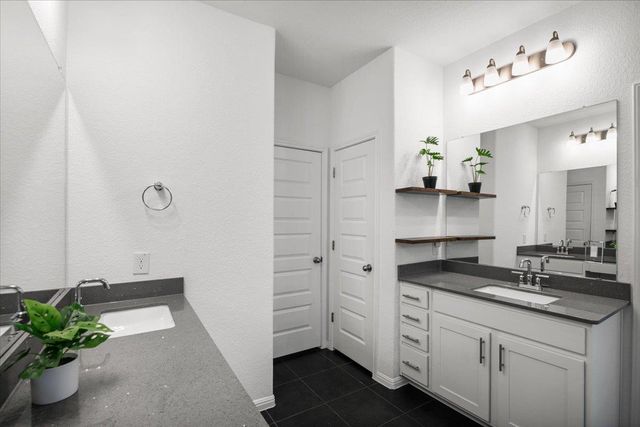 405 Arrowhead Vine ST, Leander, TX 78641