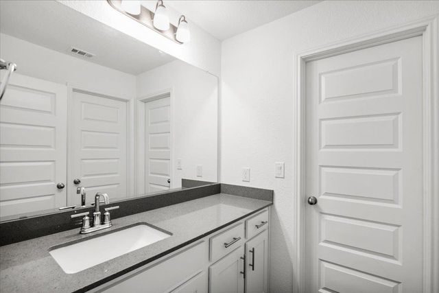 405 Arrowhead Vine ST, Leander, TX 78641