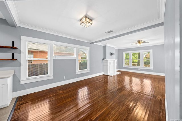 1118 W Summit Ave, San Antonio, TX 78201
