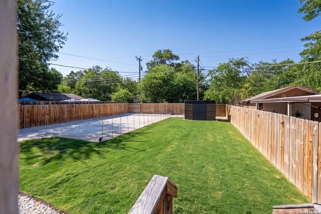 1118 W Summit Ave, San Antonio, TX 78201