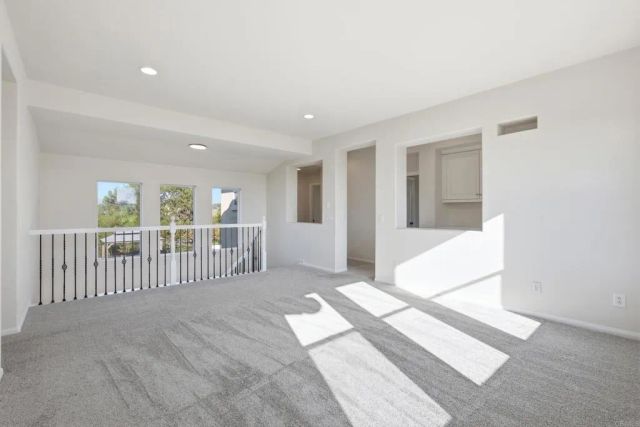 399 Amparo Dr, Escondido, CA 92025