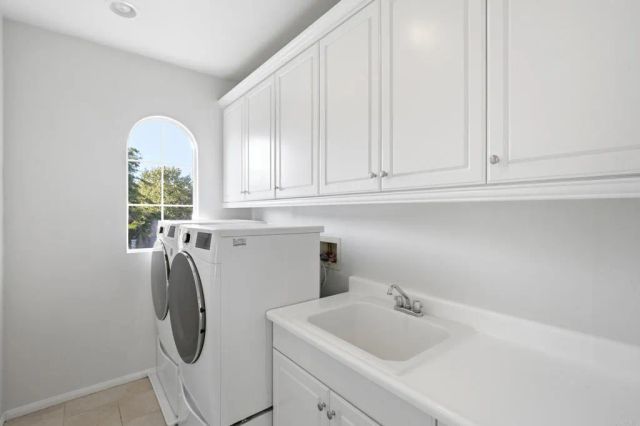 399 Amparo Dr, Escondido, CA 92025