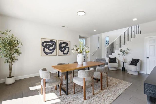 399 Amparo Dr, Escondido, CA 92025
