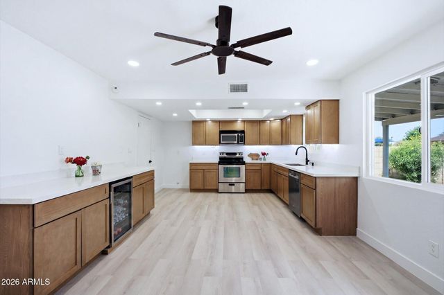 1262 W MENDOZA Avenue, Mesa, AZ 85202