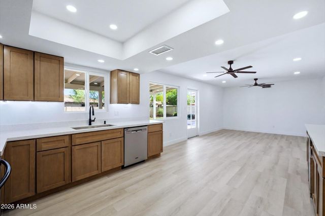 1262 W MENDOZA Avenue, Mesa, AZ 85202