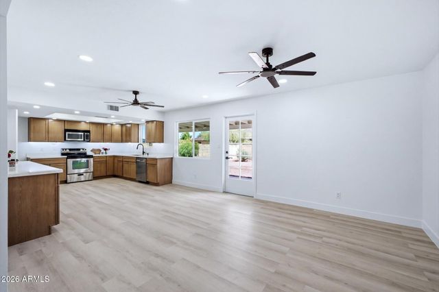 1262 W MENDOZA Avenue, Mesa, AZ 85202