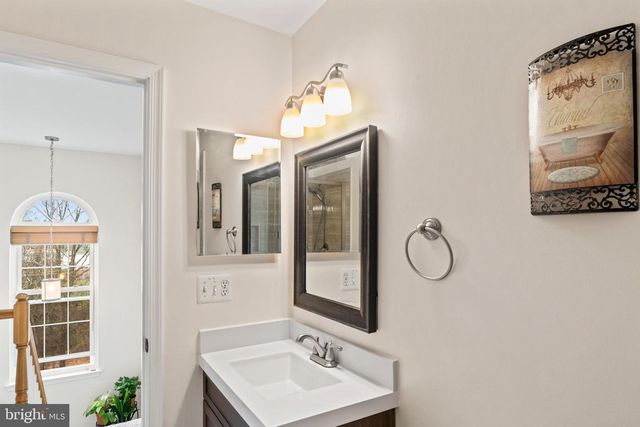 6241 CLAY PIPE CT, Centreville, VA 20121