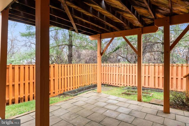 6241 CLAY PIPE CT, Centreville, VA 20121