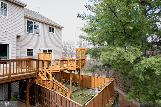 6241 CLAY PIPE CT, Centreville, VA 20121