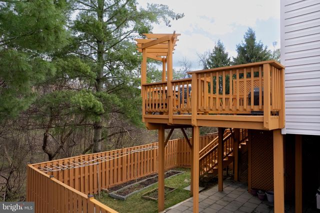 6241 CLAY PIPE CT, Centreville, VA 20121