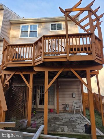 6241 CLAY PIPE CT, Centreville, VA 20121