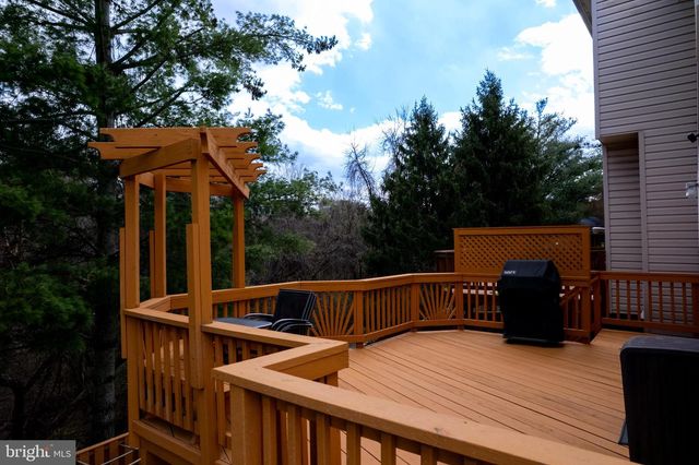 6241 CLAY PIPE CT, Centreville, VA 20121