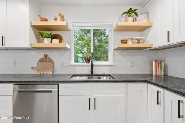 1720 N 8th ST, Coeur D'alene, ID 83814