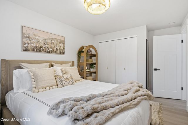 1720 N 8th ST, Coeur D'alene, ID 83814