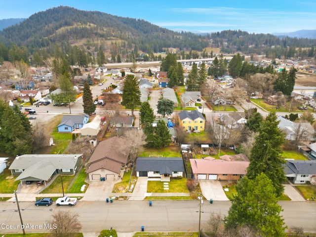 1720 N 8th ST, Coeur D'alene, ID 83814
