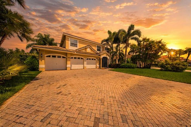 1681 Lakefield North Court, Wellington, FL 33414