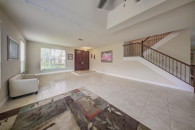 1681 Lakefield North Court, Wellington, FL 33414