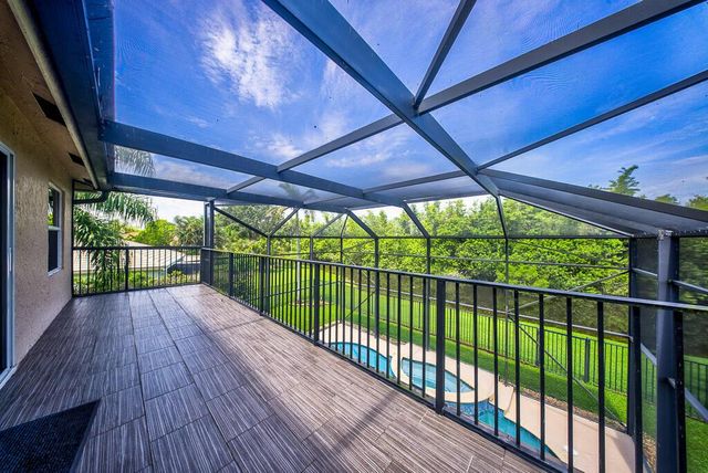 1681 Lakefield North Court, Wellington, FL 33414