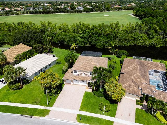 1681 Lakefield North Court, Wellington, FL 33414