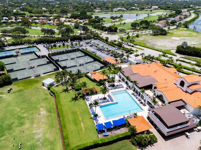 1681 Lakefield North Court, Wellington, FL 33414