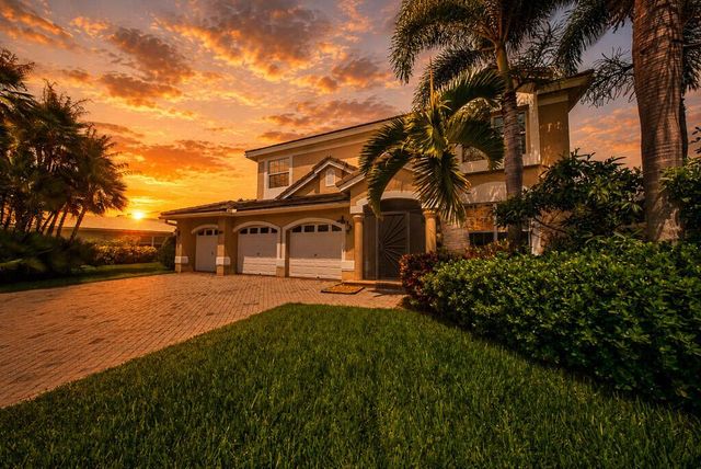1681 Lakefield North Court, Wellington, FL 33414