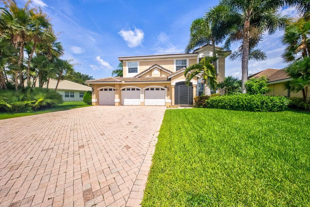 1681 Lakefield North Court, Wellington, FL 33414
