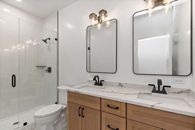 8611 Dorr Road, Wonder Lake, IL 60097