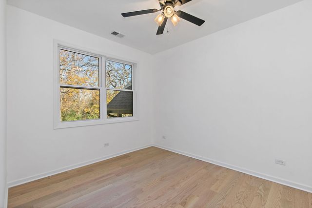 8611 Dorr Road, Wonder Lake, IL 60097