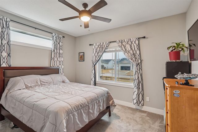 9190 Cody Drive, West Des Moines, IA 50266