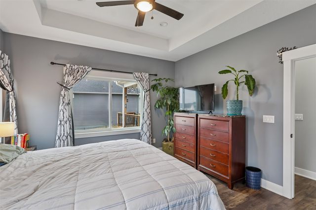 9190 Cody Drive, West Des Moines, IA 50266