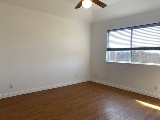 210 Evergreen CIR, Georgetown, TX 78626