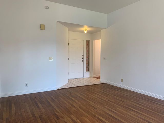 210 Evergreen CIR, Georgetown, TX 78626