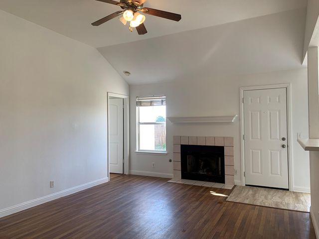 210 Evergreen CIR, Georgetown, TX 78626