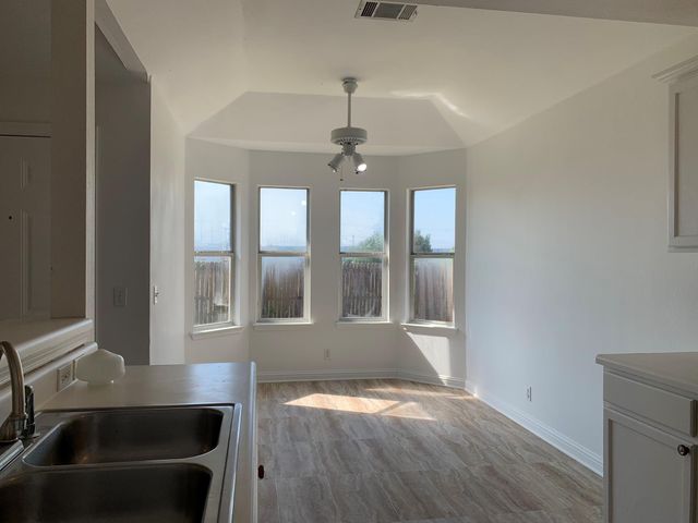 210 Evergreen CIR, Georgetown, TX 78626