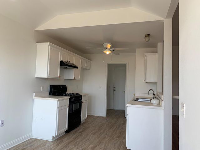 210 Evergreen CIR, Georgetown, TX 78626