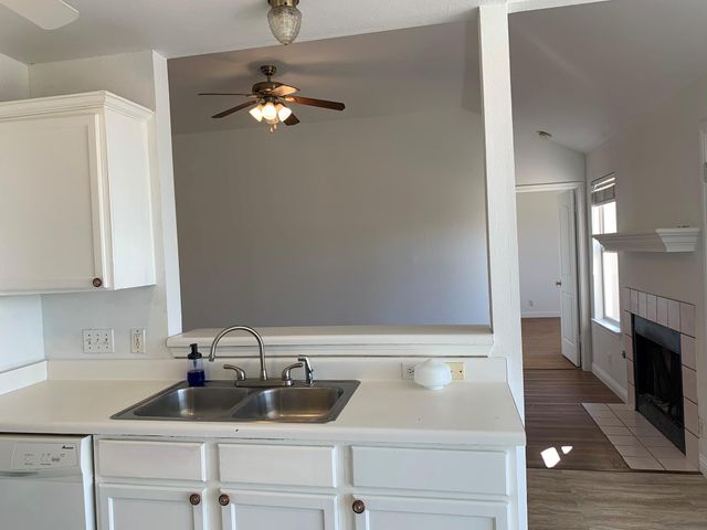 210 Evergreen CIR, Georgetown, TX 78626