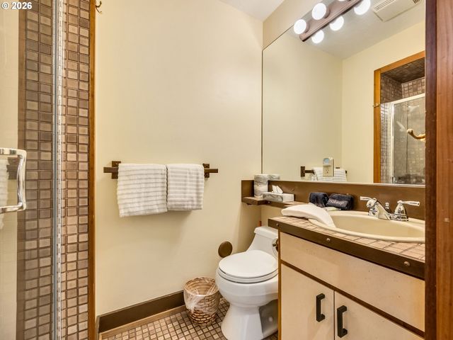844 LITTLE BEACH Dr, Gearhart, OR 97138