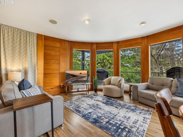844 LITTLE BEACH Dr, Gearhart, OR 97138