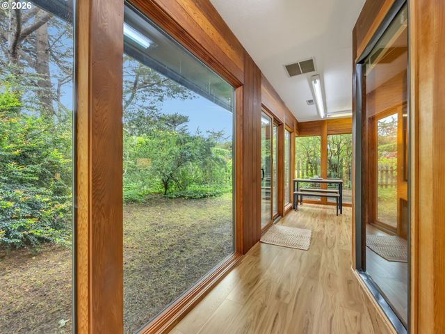 844 LITTLE BEACH Dr, Gearhart, OR 97138