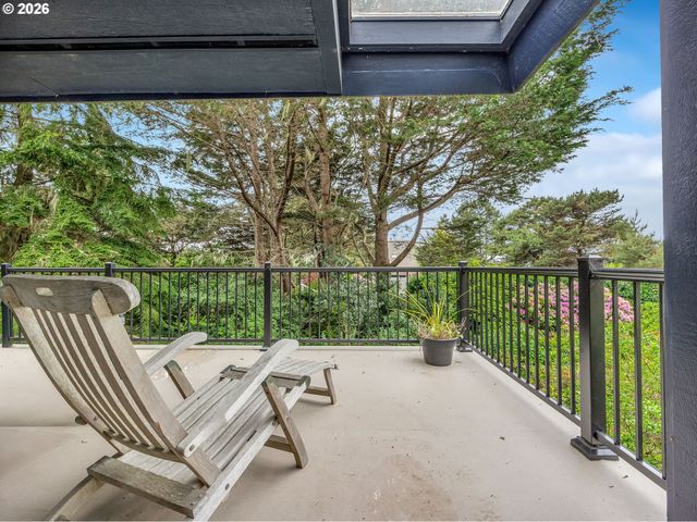 844 LITTLE BEACH Dr, Gearhart, OR 97138
