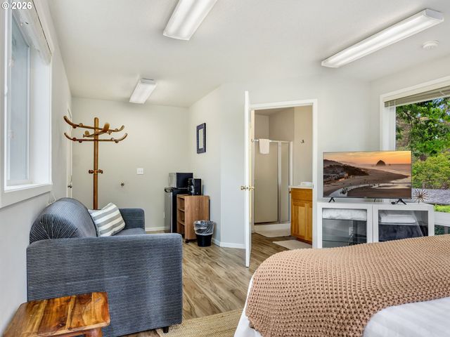 844 LITTLE BEACH Dr, Gearhart, OR 97138