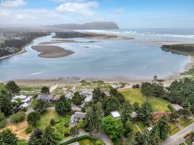 844 LITTLE BEACH Dr, Gearhart, OR 97138