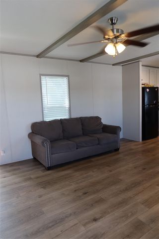 8931 Defiance Street, La Porte, TX 77571