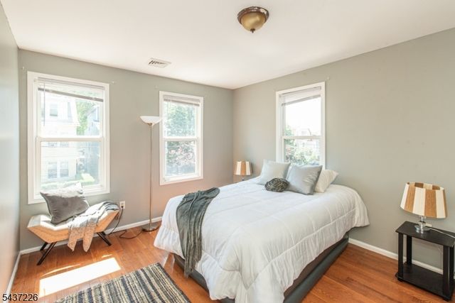 145 Alexander St, Newark City, NJ 07106