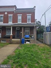4615 OAKLAND STREET, Philadelphia, PA 19124
