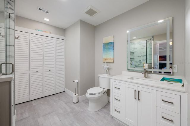 11775 E 4TH STREET E, Treasure Island, FL 33706